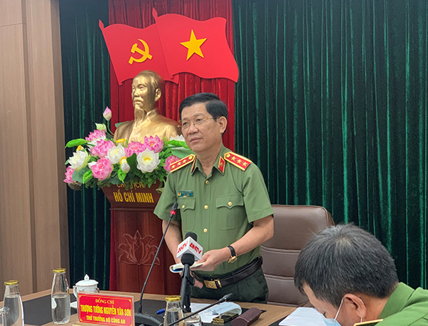 Thứ trưởng Nguyễn Văn Sơn họp trực tuyến với Công an Bắc Giang, Bắc Ninh