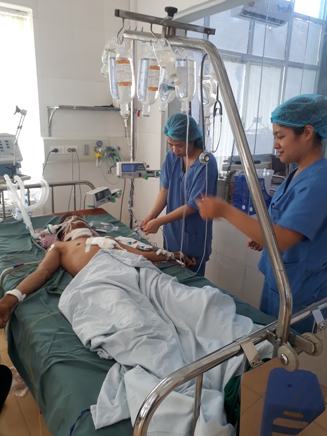 Bệnh viện 19-8 cứu sống bệnh nhân bị đâm thủng tim và đứt khí quản