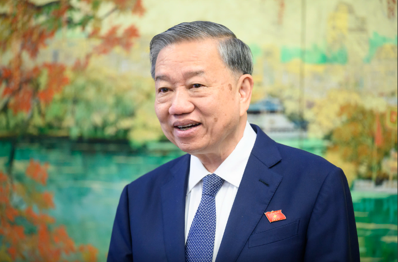 Bộ Chính trị: Chọn ngày 24-11 là 