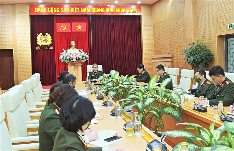 Bộ trưởng Tô Lâm làm việc với các đơn vị chức năng về công tác y tế và phòng, chống dịch Covid-19