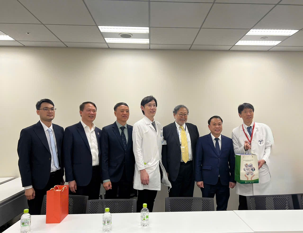 BỆNH VIỆN 19-8 THÚC ĐẨY HỢP TÁC VỚI TRƯỜNG ĐẠI HỌC Y JIKEI (NHẬT BẢN) TRONG ĐÀO TẠO, NGHIÊN CỨU VÀ PHÁT TRIỂN  Y HỌC TÁI TẠO